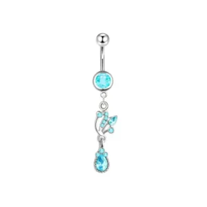 Bauchnabelpiercing mit filigranem Anhänger und türkisen Kristallen